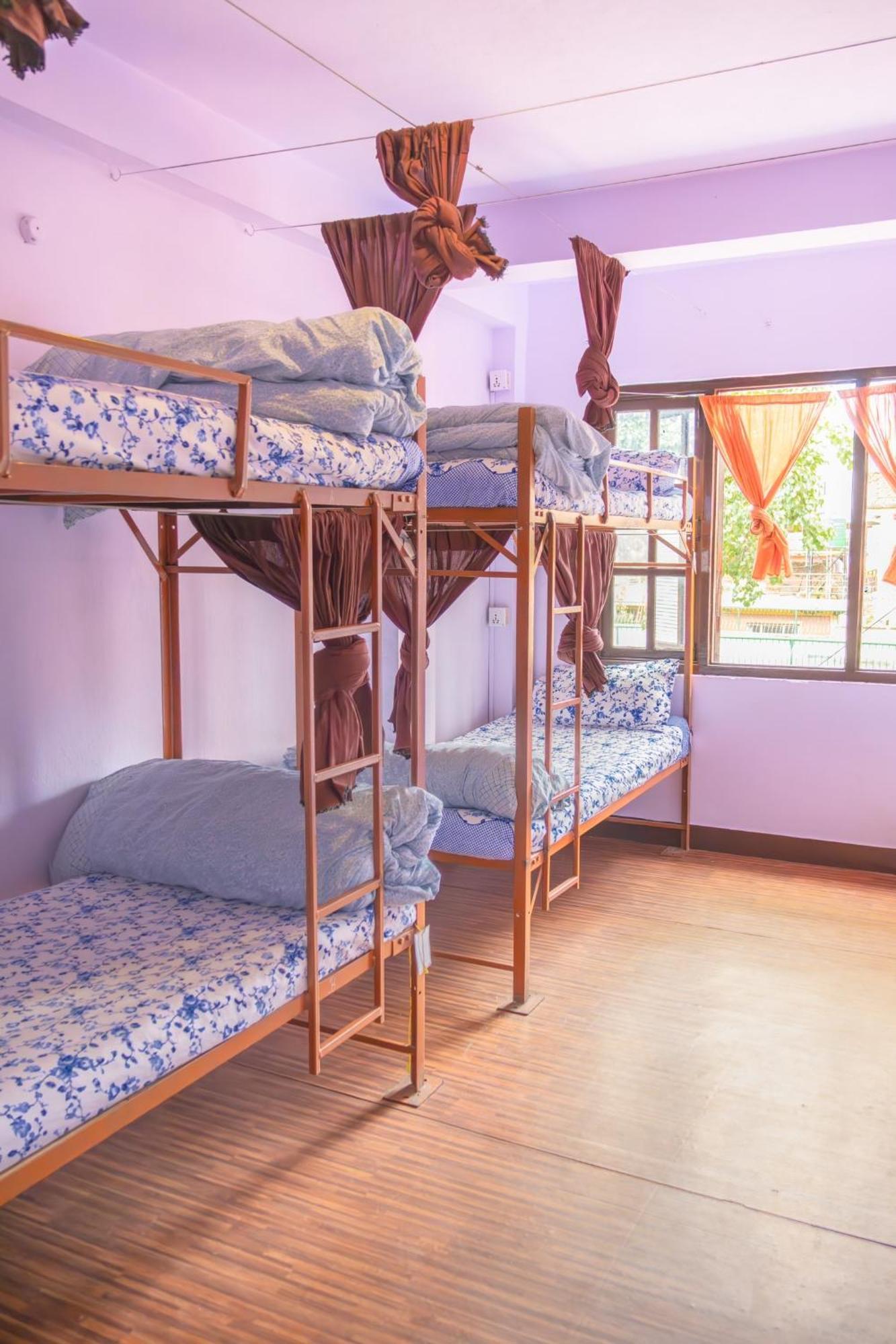 Planet Nomad Hostel Catmandu Exterior foto